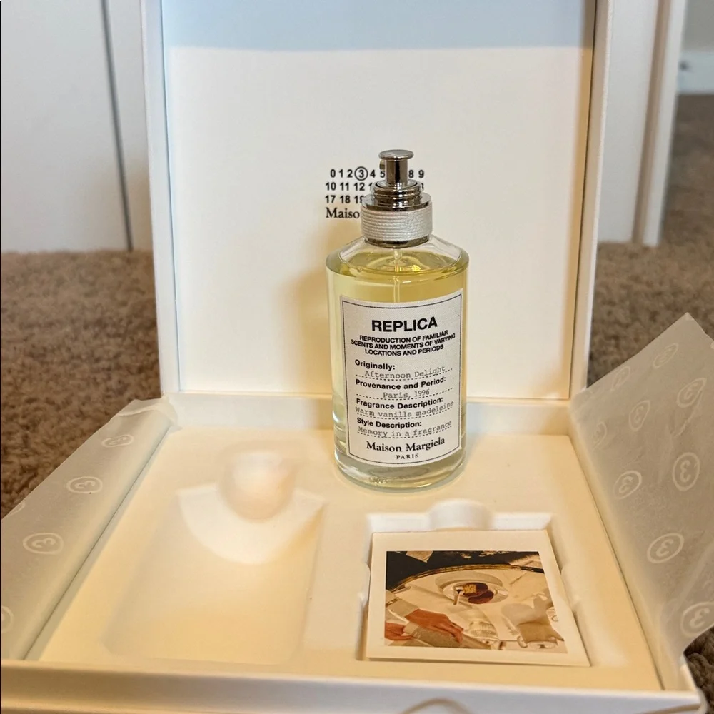 Maison Margiela 'REPLICA' Afternoon Delight Vanilla & Sandalwood - Picture 4 of 4